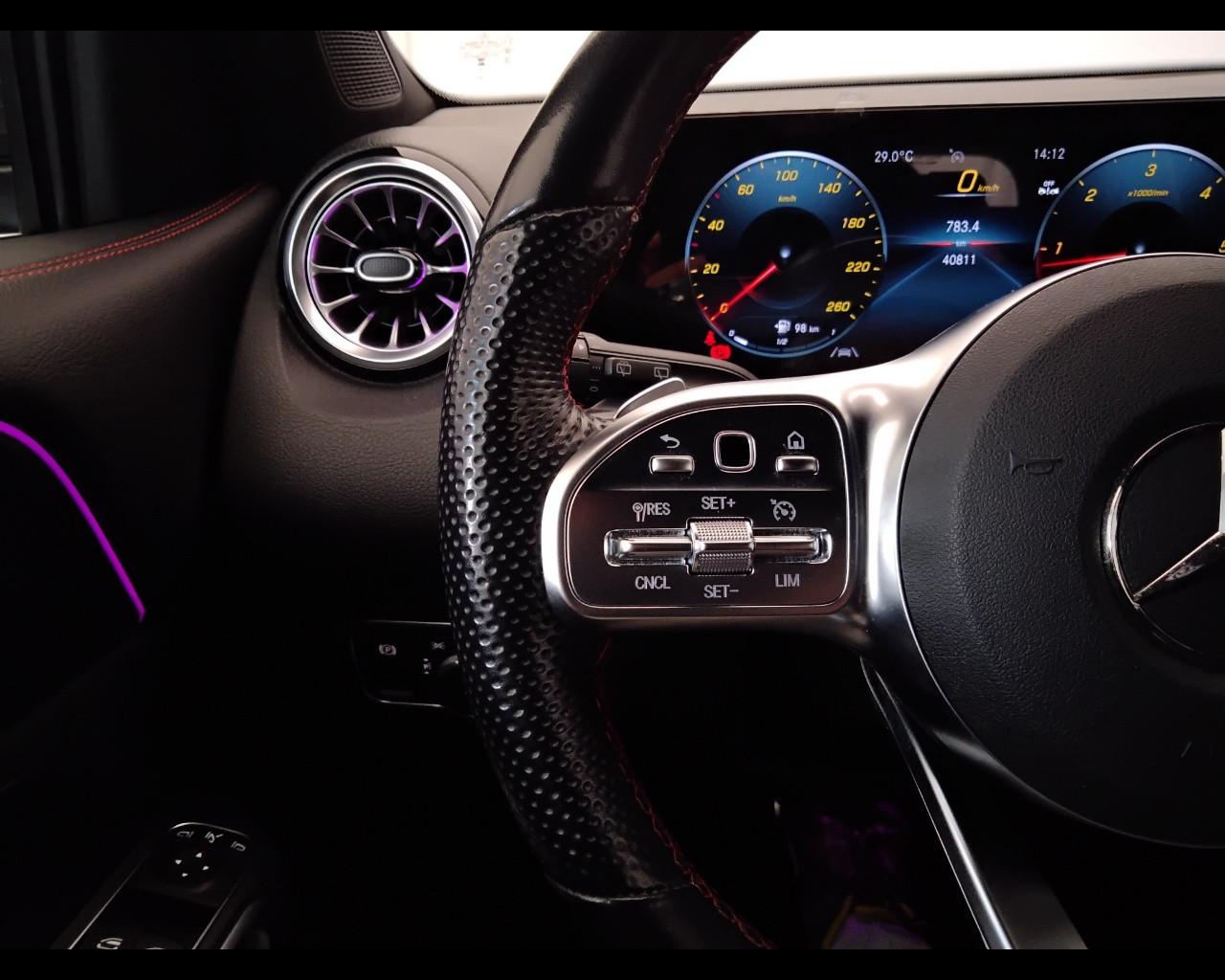 Mercedes-Benz GLB - X247 2019 - GLB 200 d Premium auto