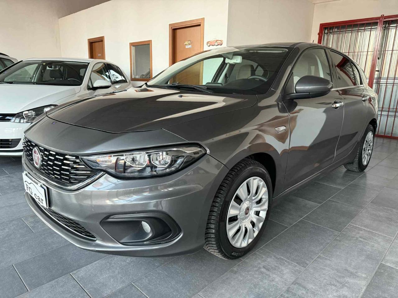 Fiat Tipo 1.4 5 porte 95Cv Lounge NEOPATENTATI