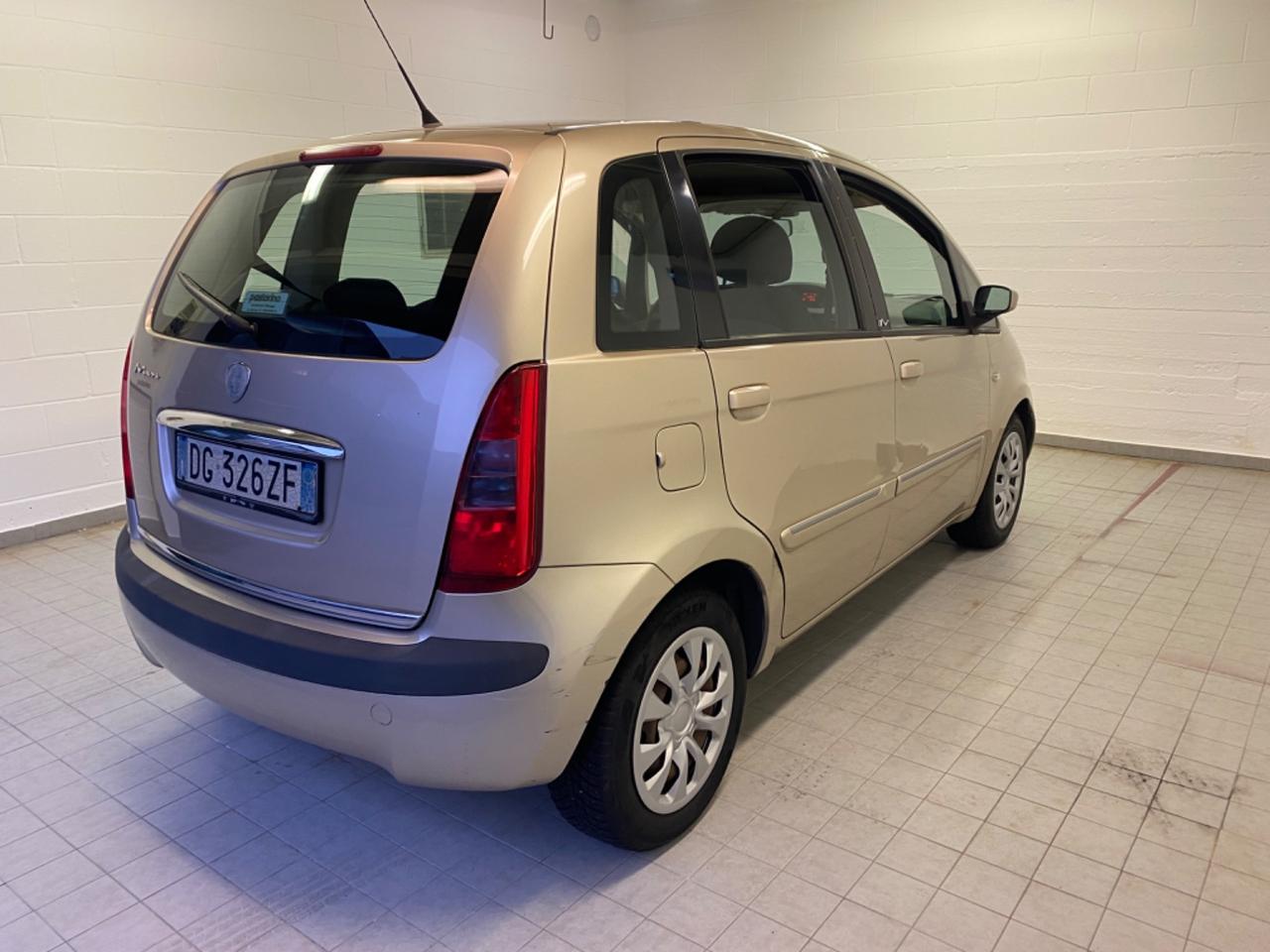 Lancia MUSA 1.4 16V Platino Plus