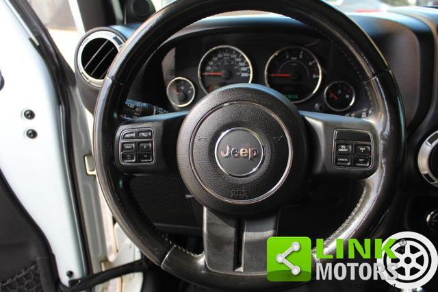 JEEP Wrangler Unlimited 2.8 CRD DPF Sahara Auto