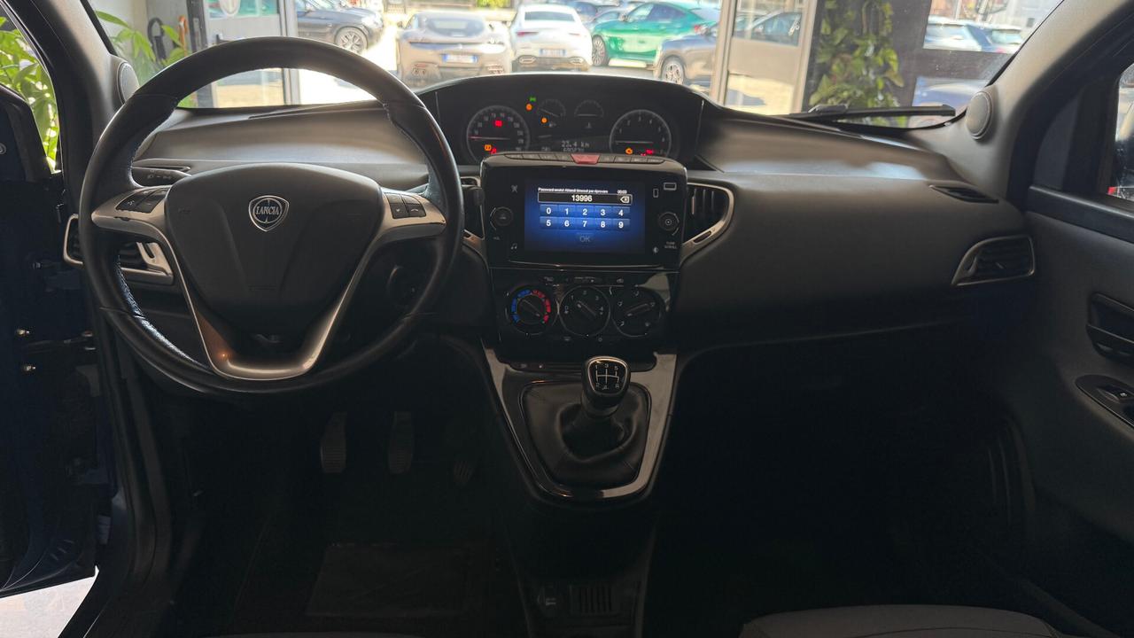 Lancia Ypsilon 1.2 69 CV 5 porte GPL Gold Plus
