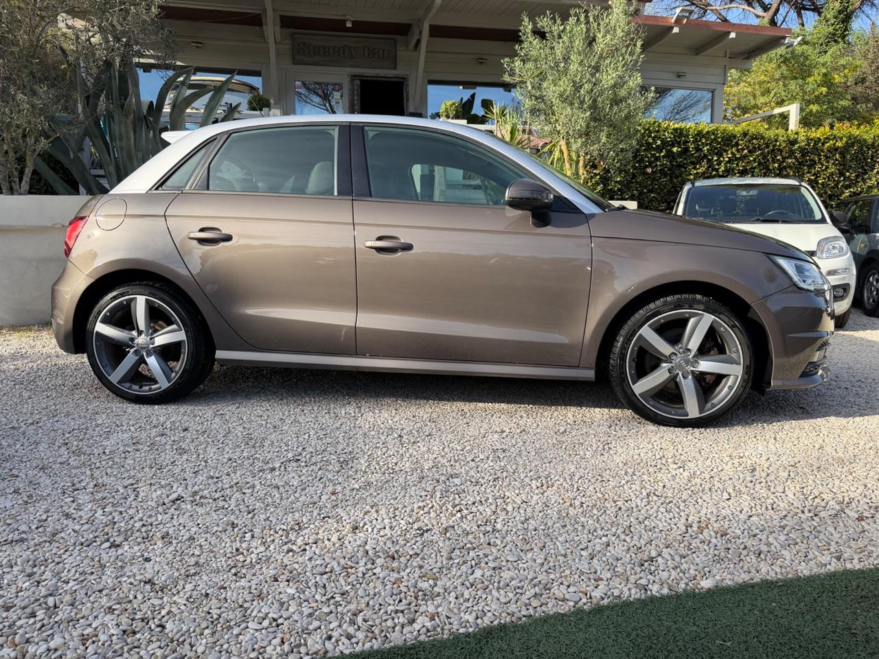 Audi A1 SPB 1.6 TDI 116 CV S tronic Admired