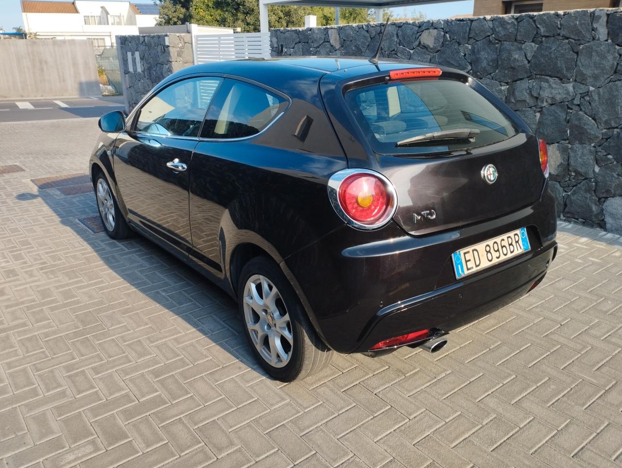 Alfa Romeo MiTo 1.3 JTDm-2 95 CV S&S Distinctive Premium Pack