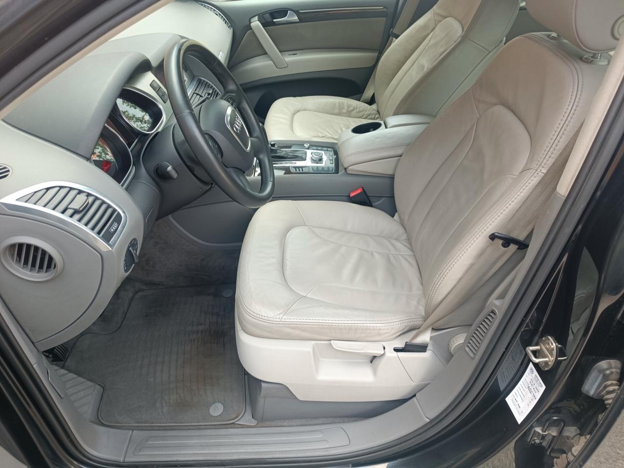 Audi Q7 3.0 V6 TDI 233CV quattro tiptronic