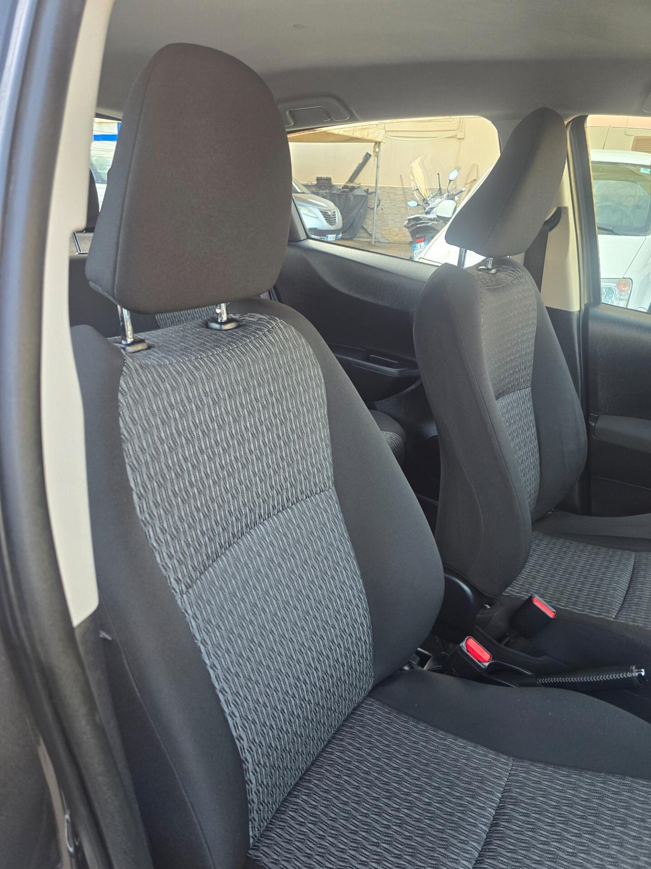 Toyota Yaris 1.4 D-4D 5 porte Lounge