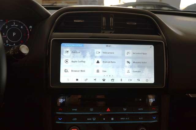 Jaguar F-Pace F-Pace 2.0d i4 Pure 180cv auto my20