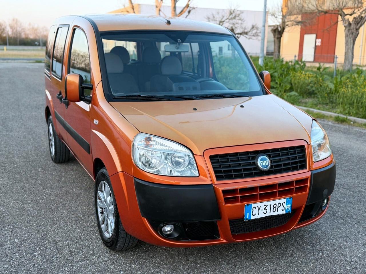 Fiat Doblo 1.9 MJT 105 CV Passo Lungo 5 posti