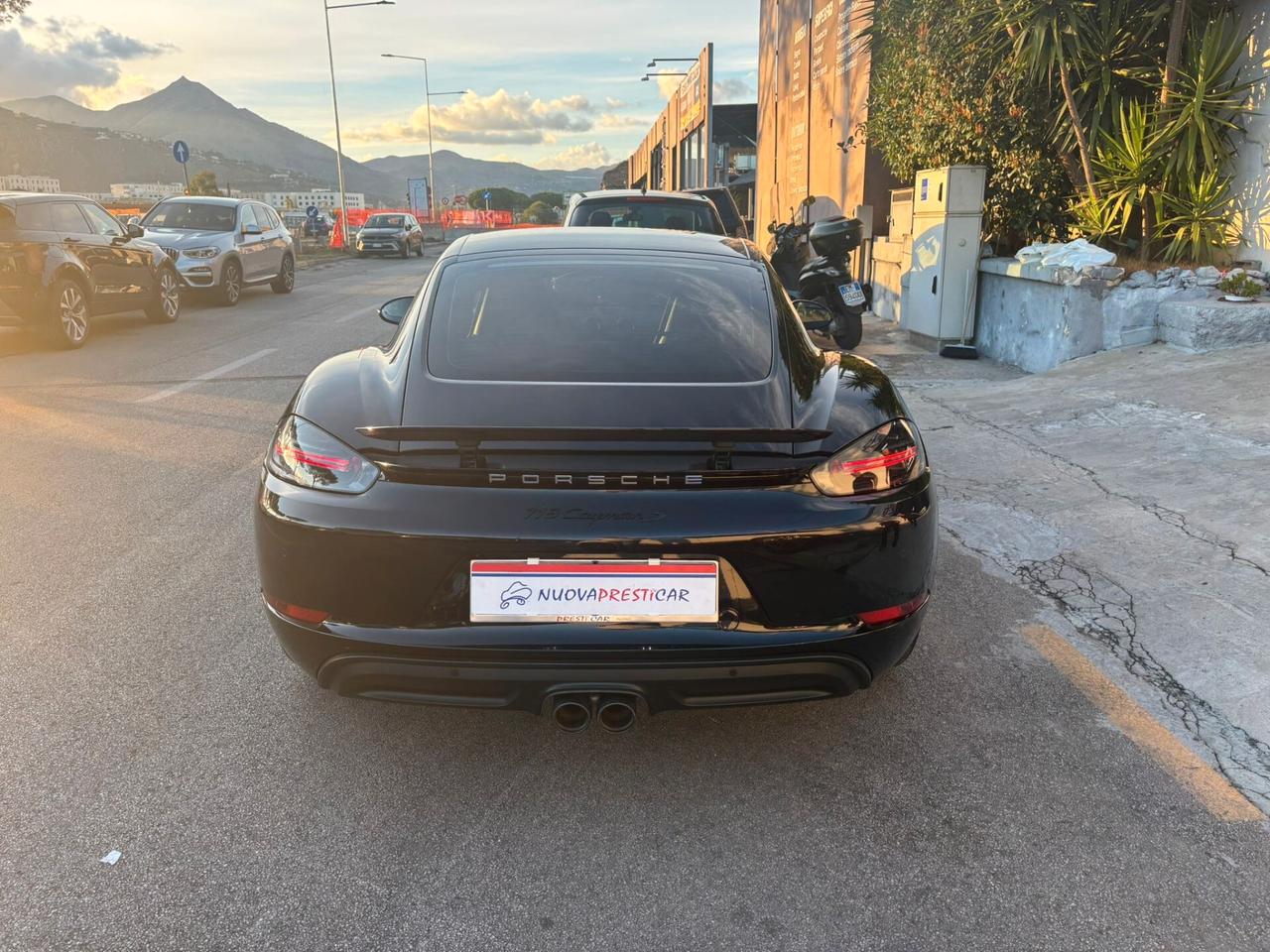 Porsche Cayman 718 S