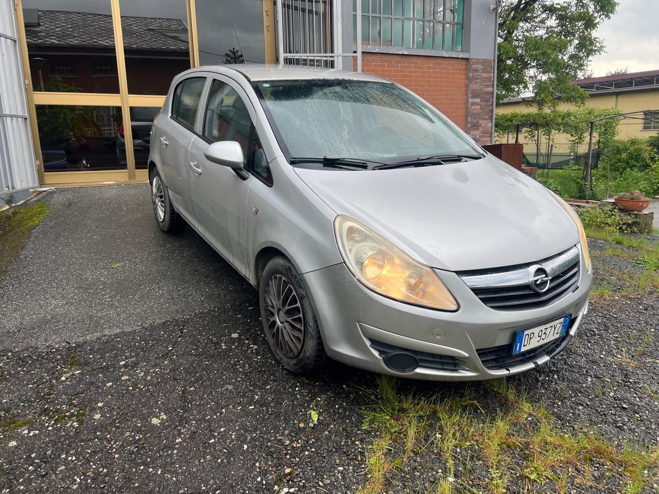 Opel Corsa 1.2 5 porte Enjoy