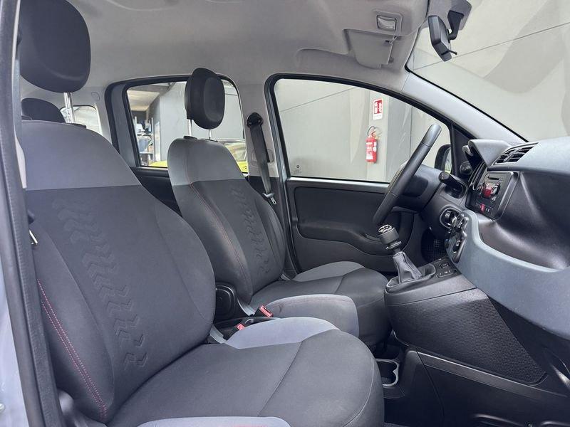 FIAT Panda 1.2 Easy 69cv E6 UNIPRO NEOPATENTATI CRONOLOGIA TAGLIANDI