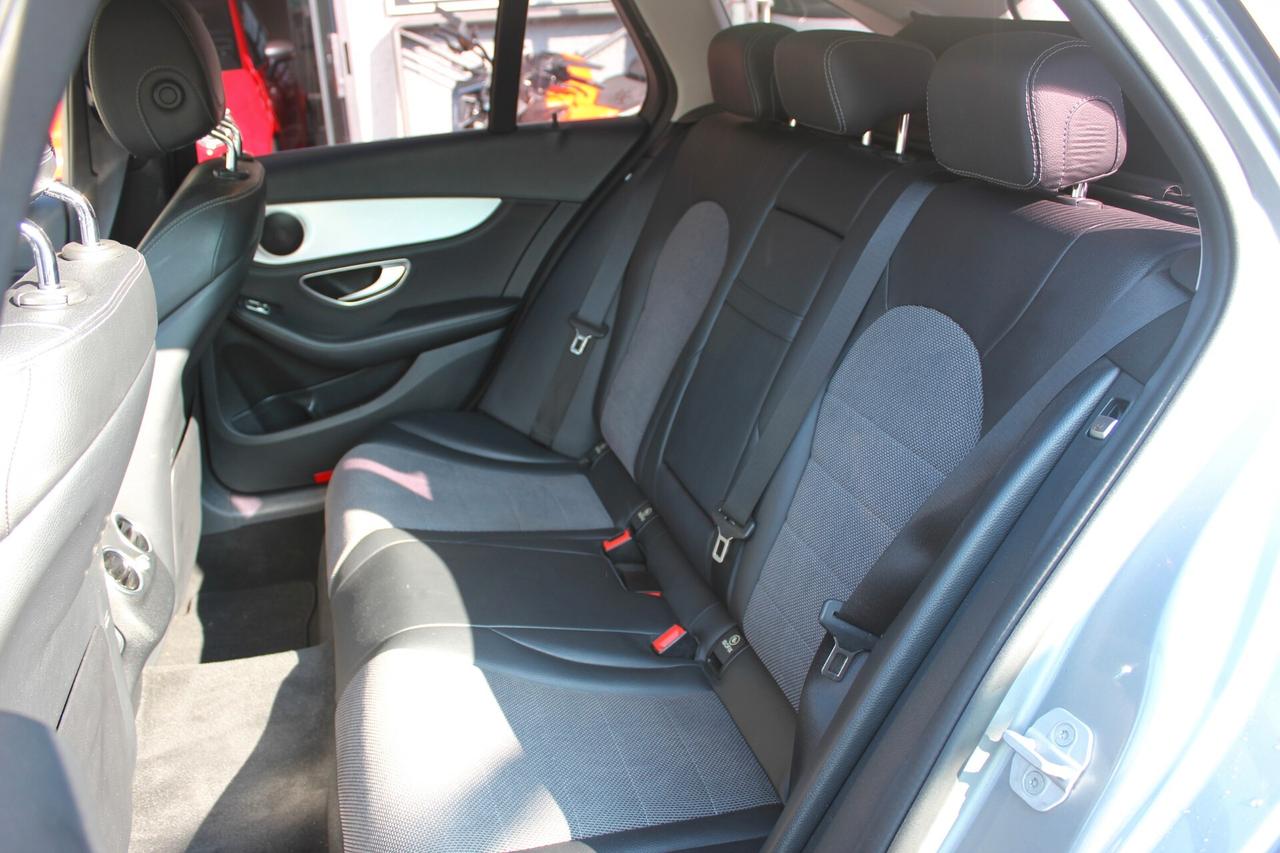 Mercedes-Benz C 220 d Sport FULL LED Pelle Navi Sensori PREZZO REALE !!
