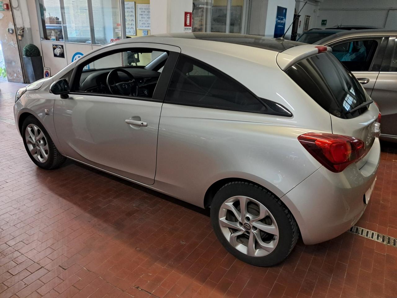 Opel Corsa 1.4 Coupé Advance