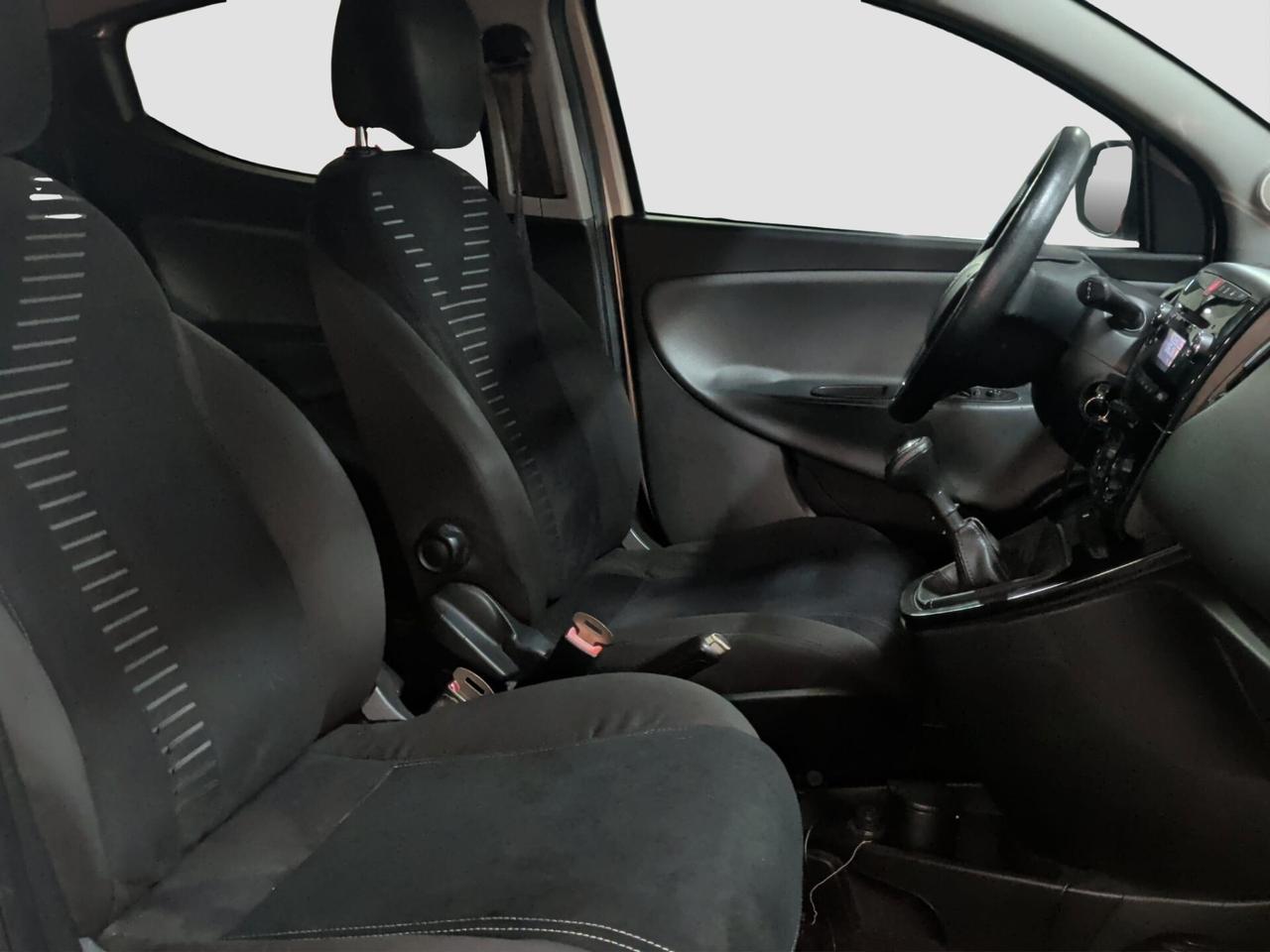 Lancia Ypsilon 1.3 MJT 16V 95 CV 5 porte S&S Platinum 2012