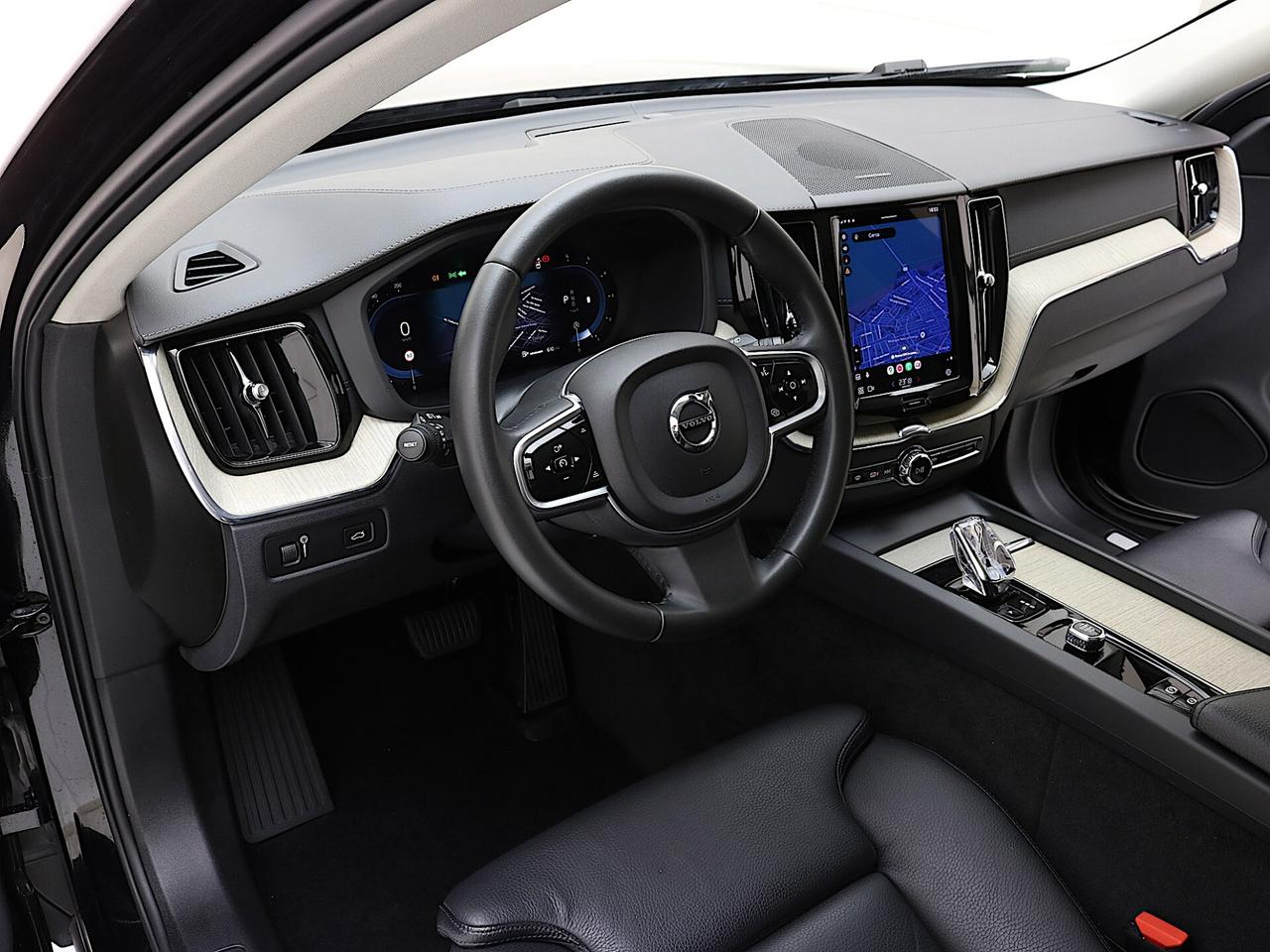 Volvo XC60 B4 AWD auto Inscription TETTO APRIBILE