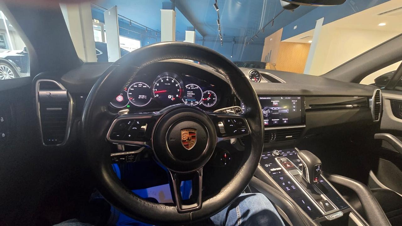 Porsche Cayenne 3.0 V6