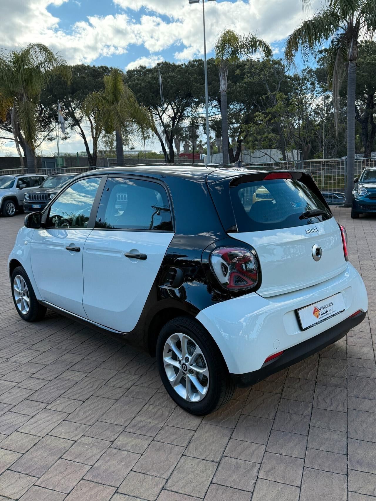 Smart ForFour 70 1.0 Youngster