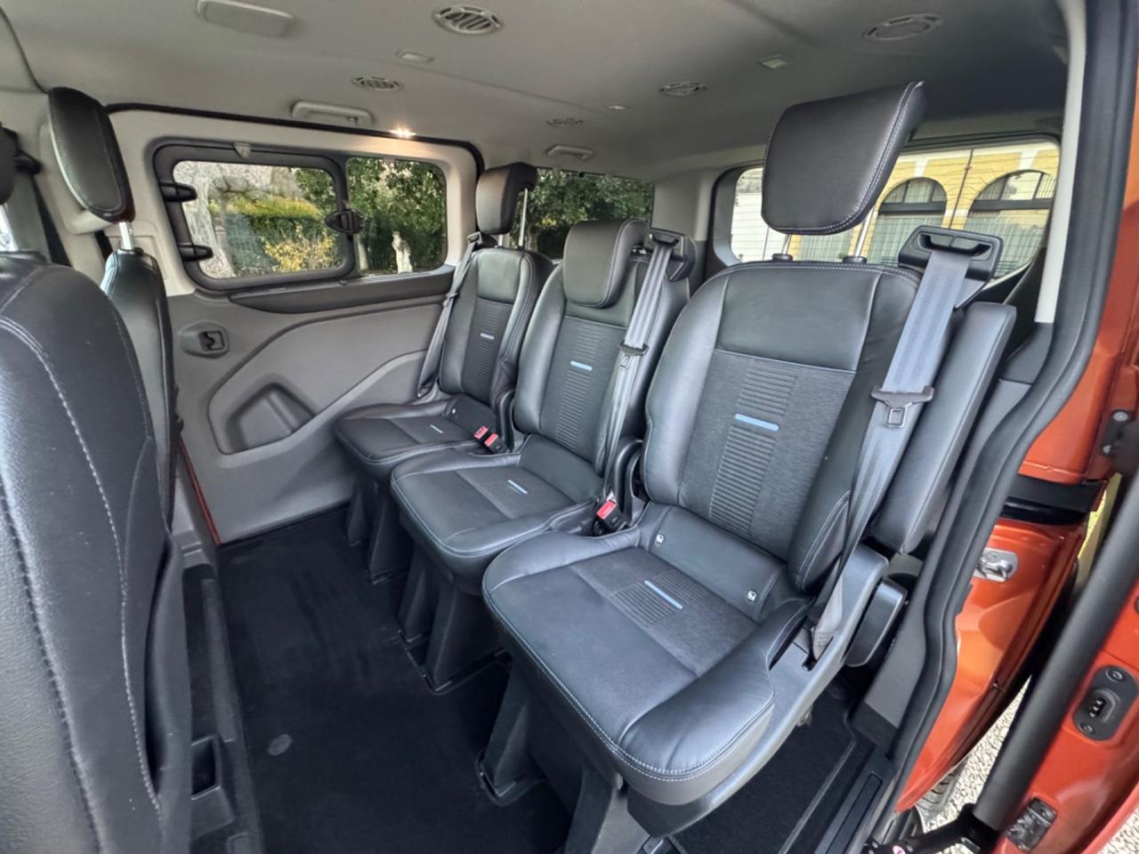 Ford Tourneo Custom 320 2.0 EcoBlue 170CV aut. PL Active