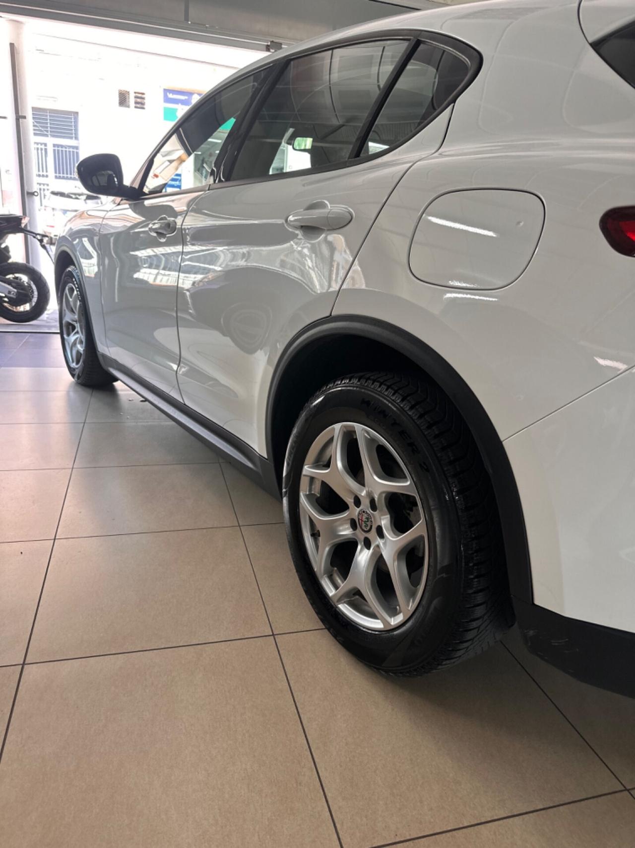 Alfa Romeo Stelvio 2.2 Turbodiesel 190 CV AT8 RWD Executive 2021