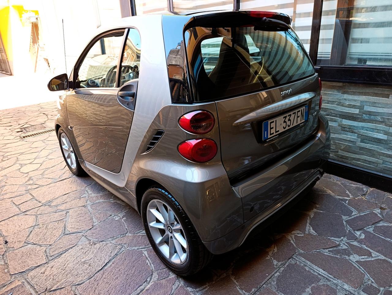 Smart ForTwo 1.0 71 cv MHD coupé passion solo km 41.176