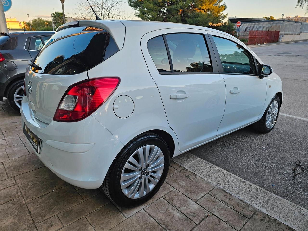 OPEL CORSA 1.2 85CV CLUB