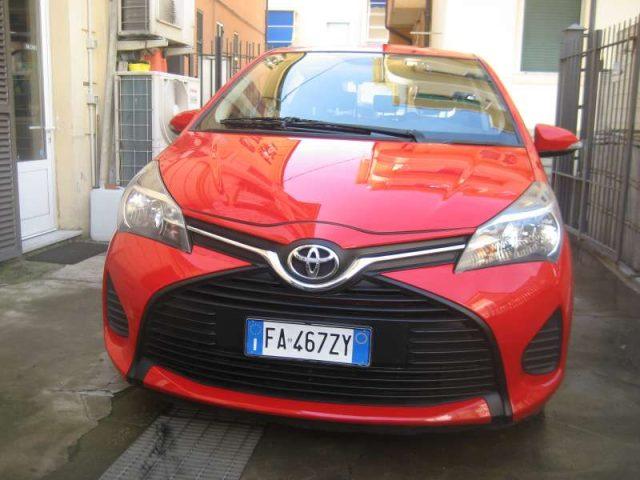 TOYOTA Yaris 1.0 5 PORTE COOL