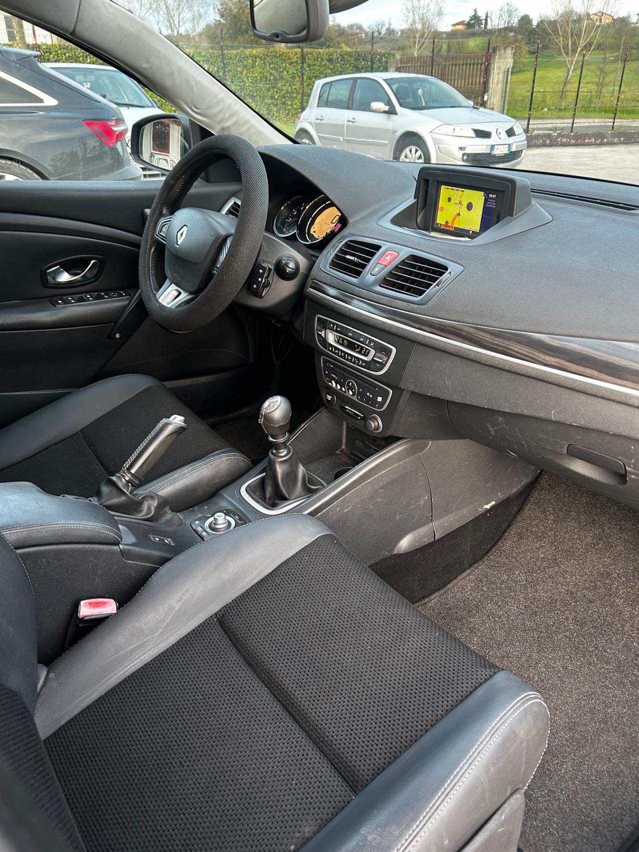 Renault Megane Mégane C-C 1.9 dCi 130CV Luxe