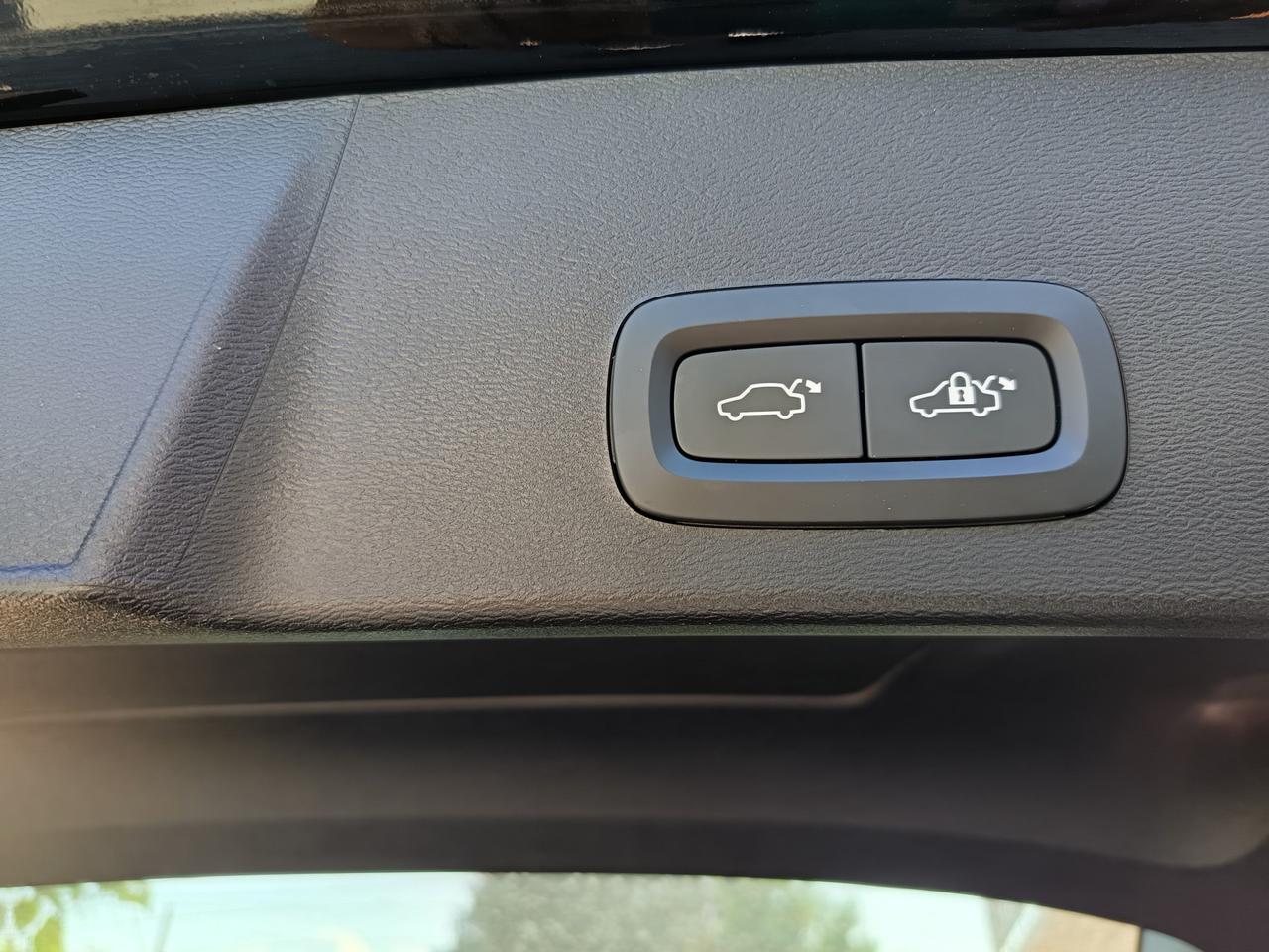 VOLVO XC40 B3 automatico Core