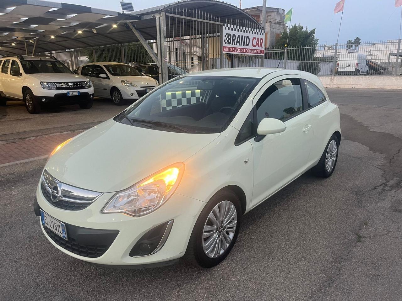 Opel Corsa 1.2 3 porte Elective Unipro 2012