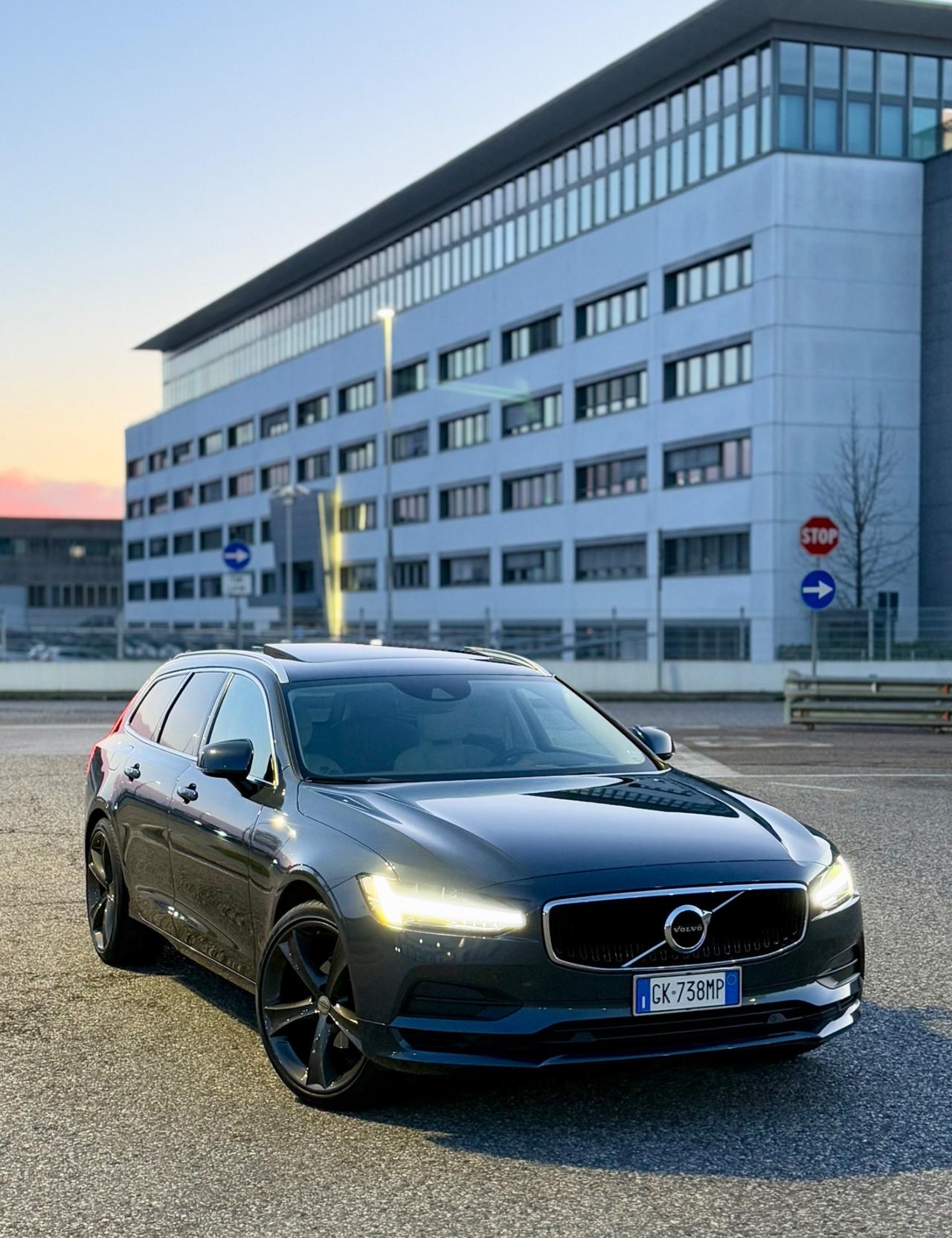 Volvo V90 D4 Geartronic Business Plus