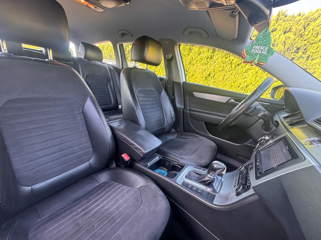 Volkswagen Passat 2.0 TDI DSG Highline BlueM. Tech.