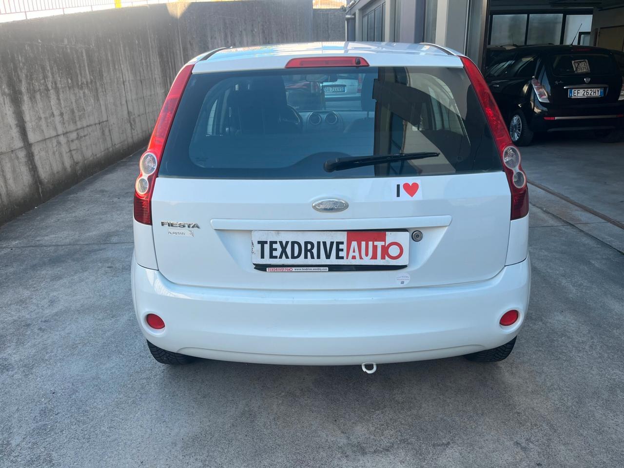 Ford Fiesta 1.2 16V 5p. Ghia