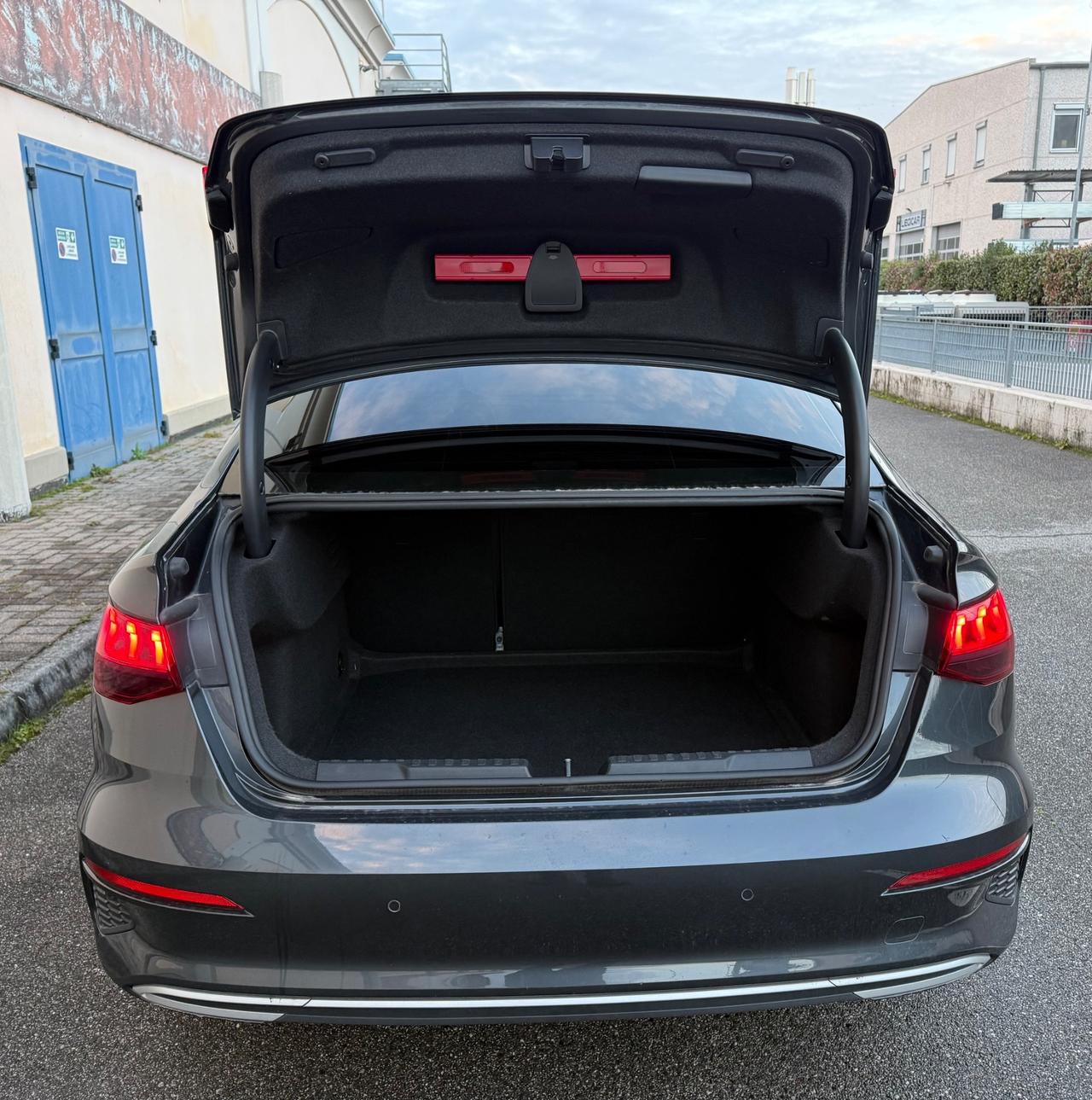 Audi A3 Sedan 35 TDI S tronic Business Advanced