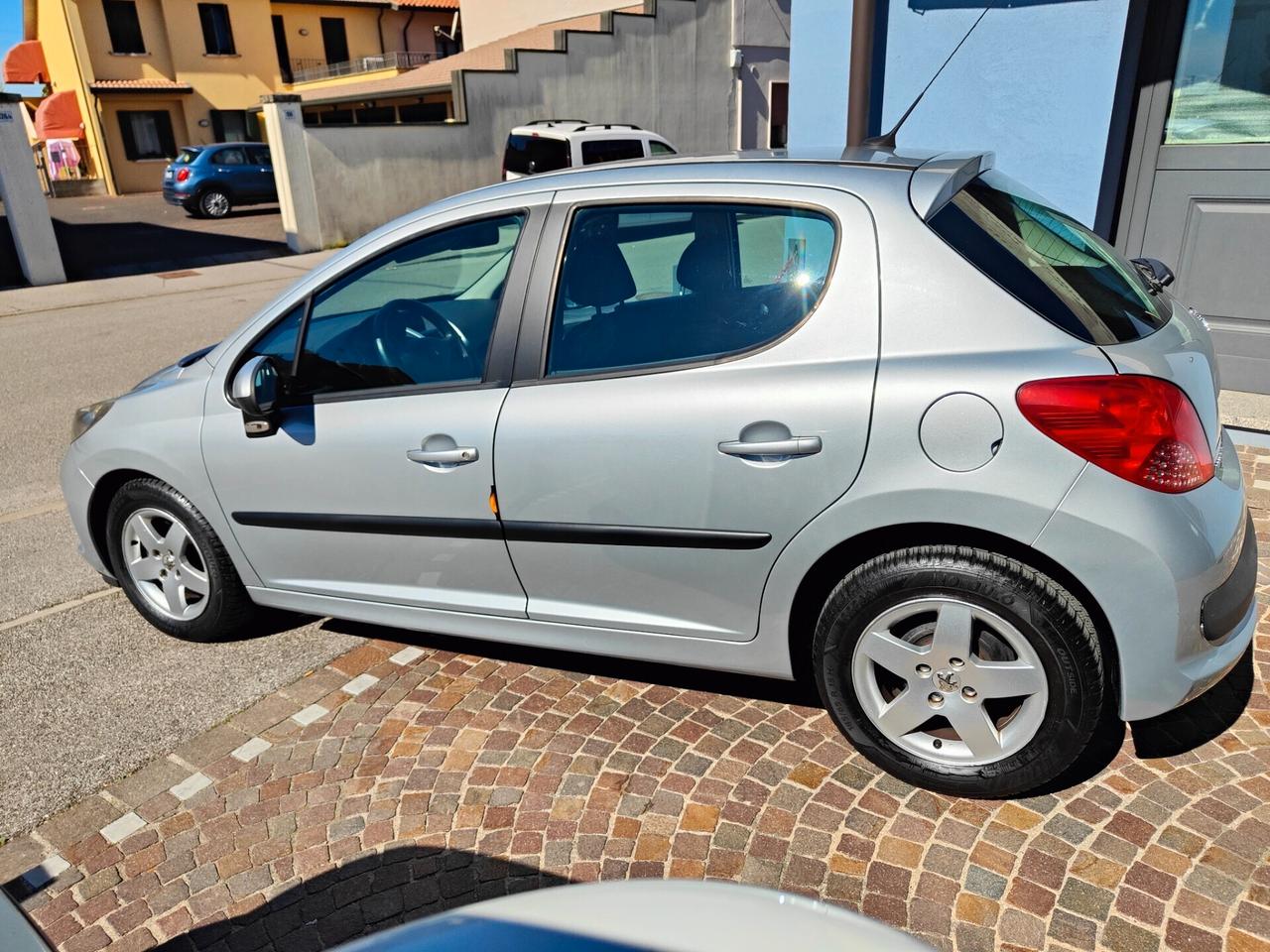 Peugeot 207 1.4 VTi 95CV 5p. X Line