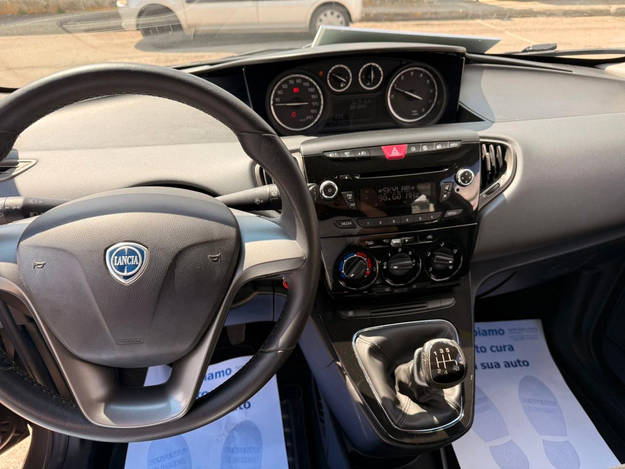 Lancia Ypsilon 1.2 69 CV 5 porte S&S Platinum