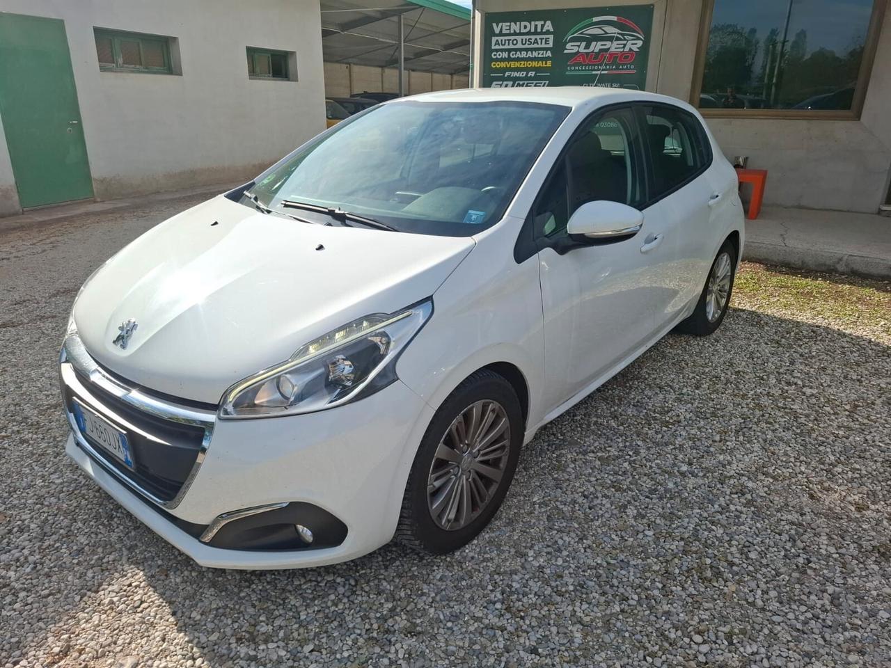Peugeot 208 BlueHDi 75 5 porte Allure
