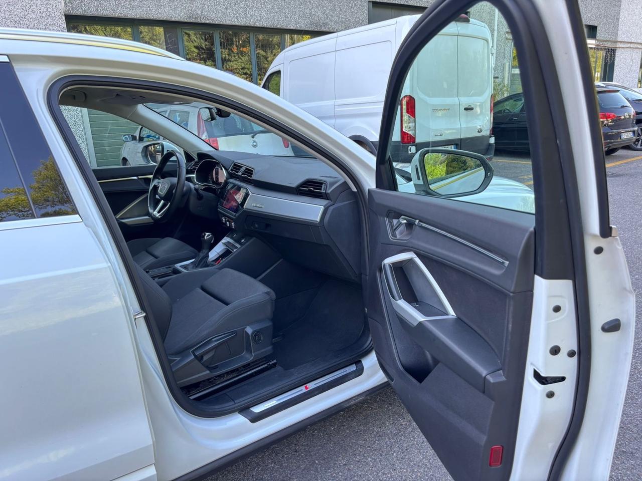Audi Q3 40 TDI quattro S tronic line edition