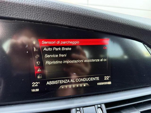 ALFA ROMEO Giulia 2.2 Turbodiesel 160cv AT8 Sprint BLACK PACK-18"