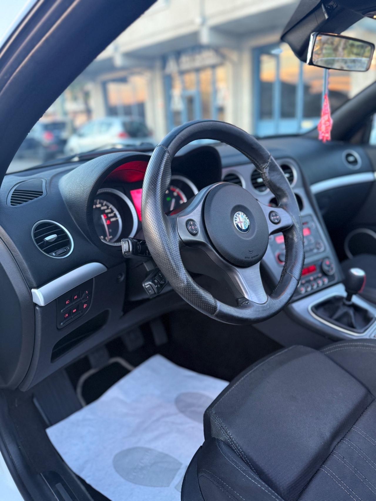 Alfa Romeo Spider 2.0 JTDm