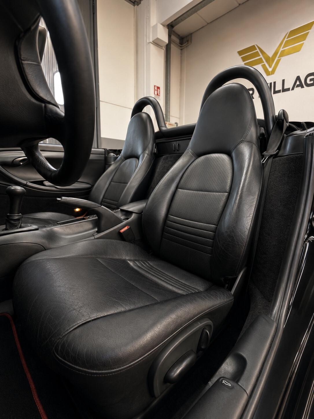 Porsche Boxster 2.5i 24V cat