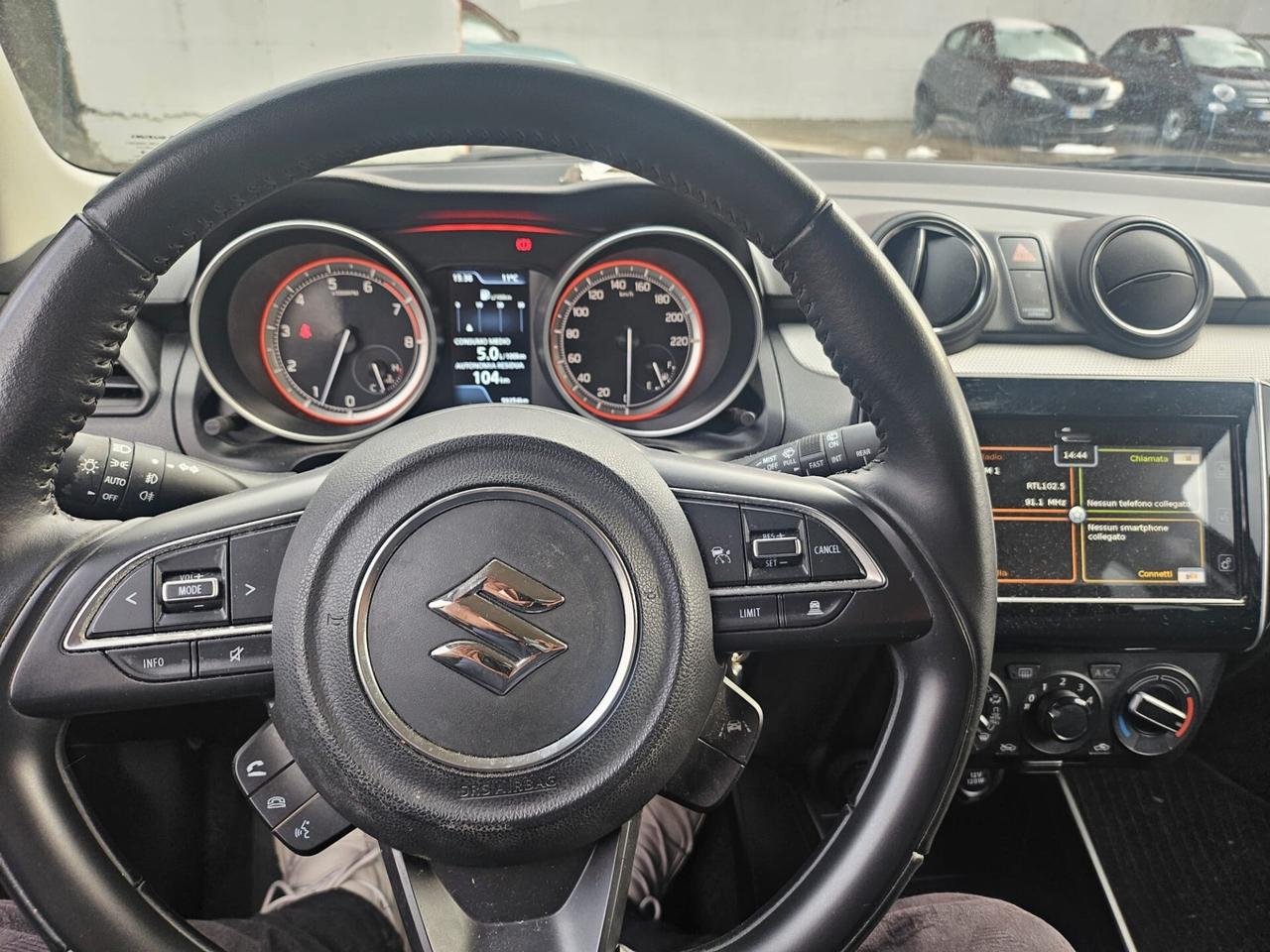 Suzuki Swift 1.2 Hybrid Top