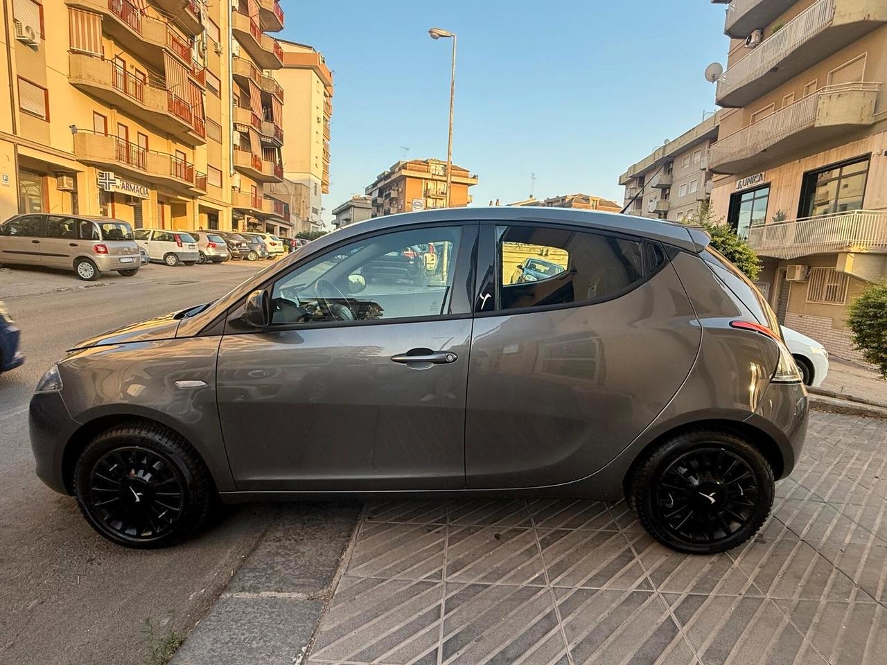 Lancia Ypsilon 1.2 69 CV 5 porte Elle