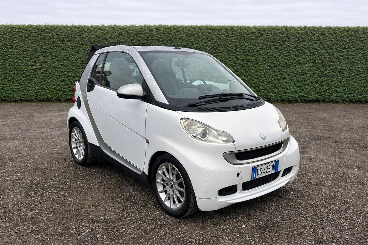 Smart ForTwo 1000 52 kW MHD cabrio passion