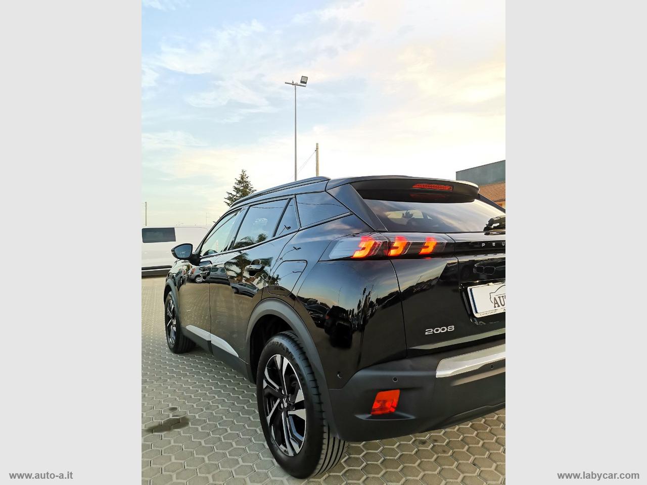 PEUGEOT 2008 BlueHDi 110 S&S GT