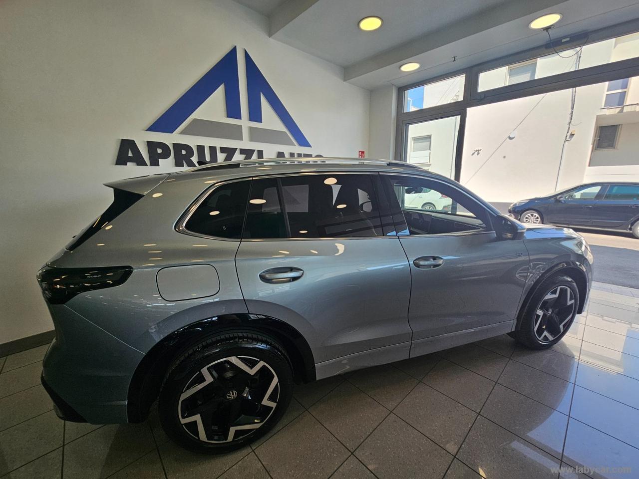 VOLKSWAGEN Tiguan 2.0 TDI 150CV SCR DSG R-Line