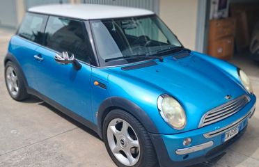 MINI COOPER 1.6 GUIDABILE DA NEOPATENTATI