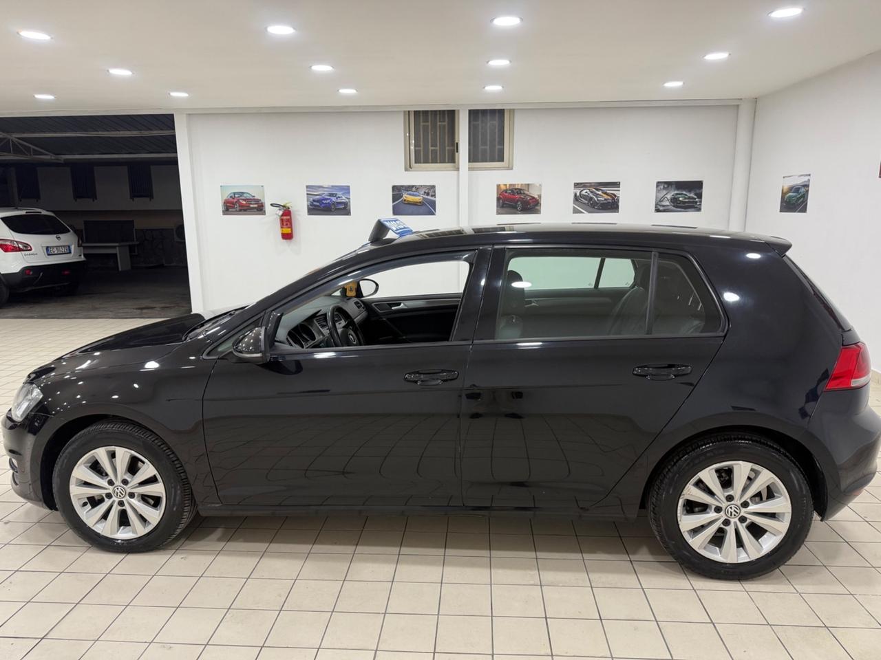 Volkswagen Golf 7 1.6 TDI 2016 full optional