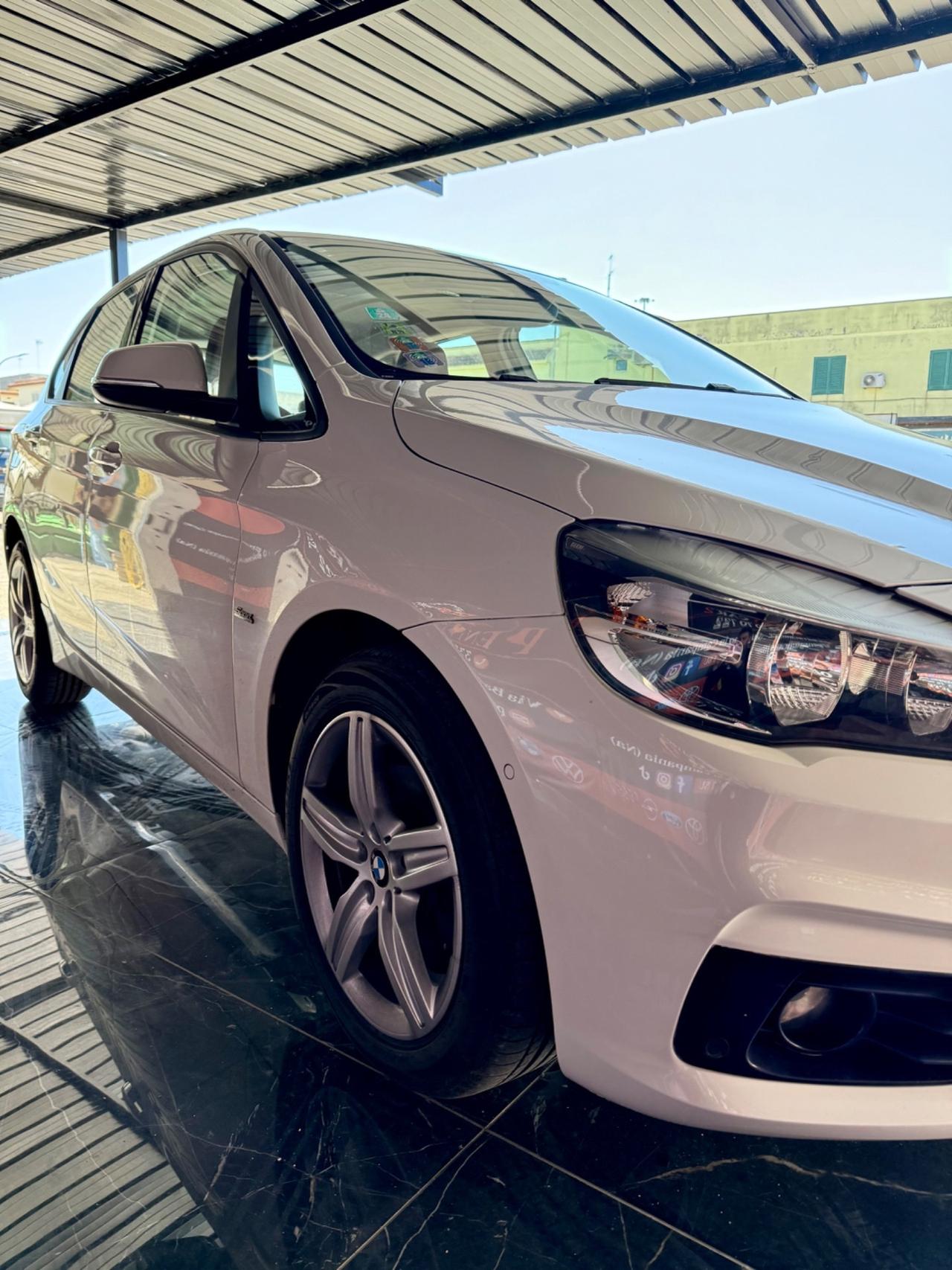 Bmw 2er Active Tourer 218d Luxury