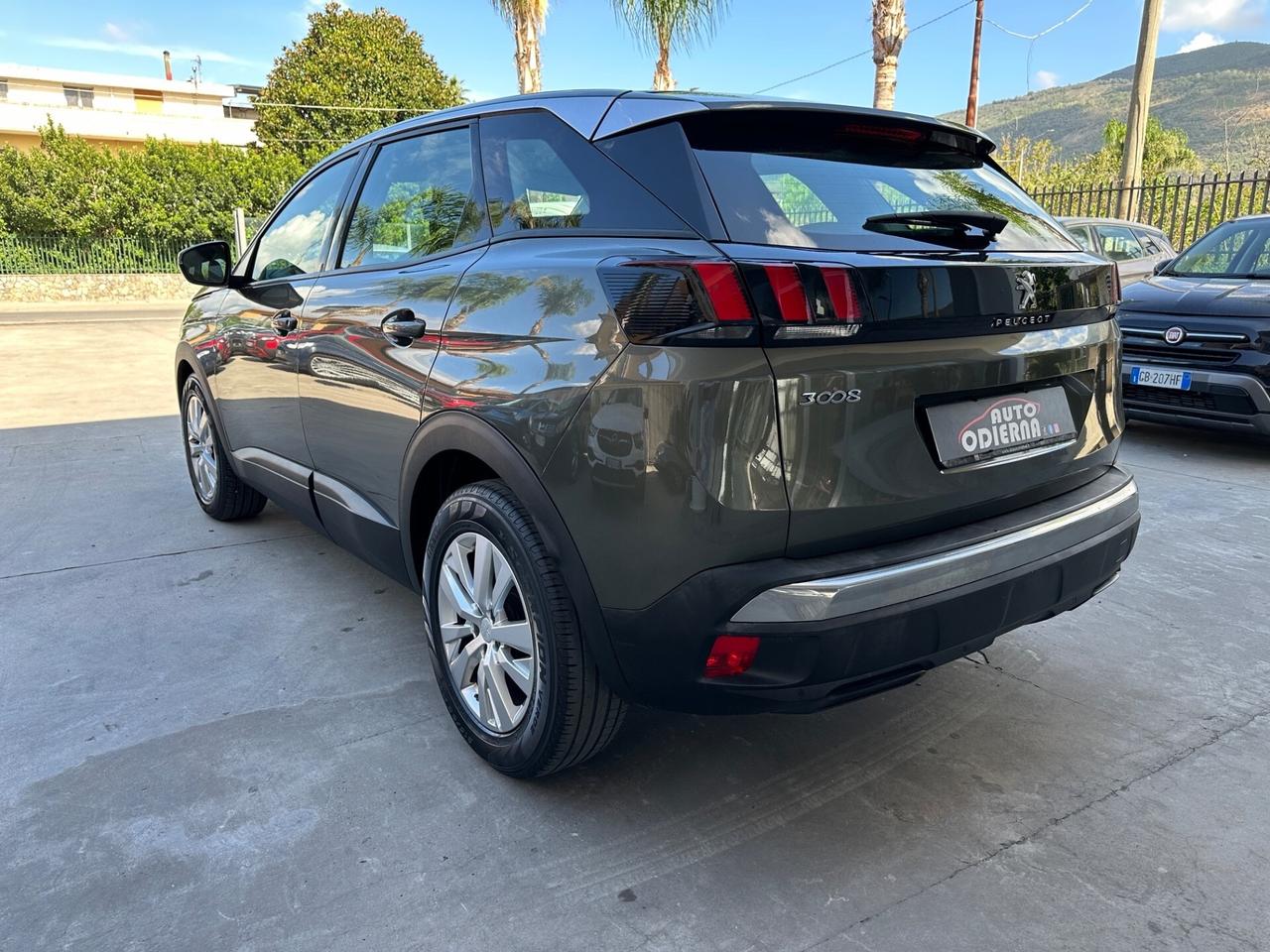 Peugeot 3008 BlueHDi 130 S&S Business