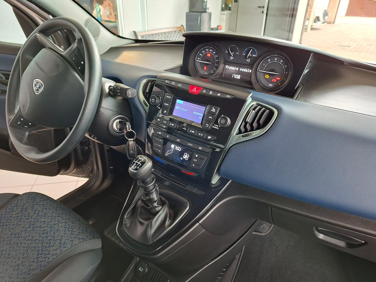 Lancia Ypsilon 1.0 FireFly 5 porte S&S Hybrid Gold