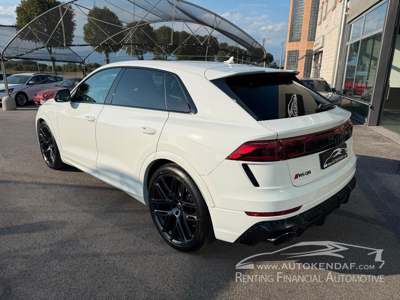 Audi RS Q8 4.0 mhev 48V 600cv tiptronic